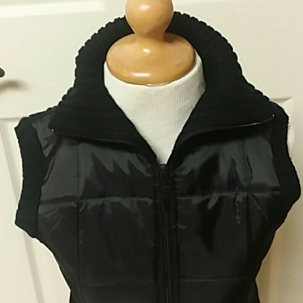 Derek Heart black zipper vest never worn